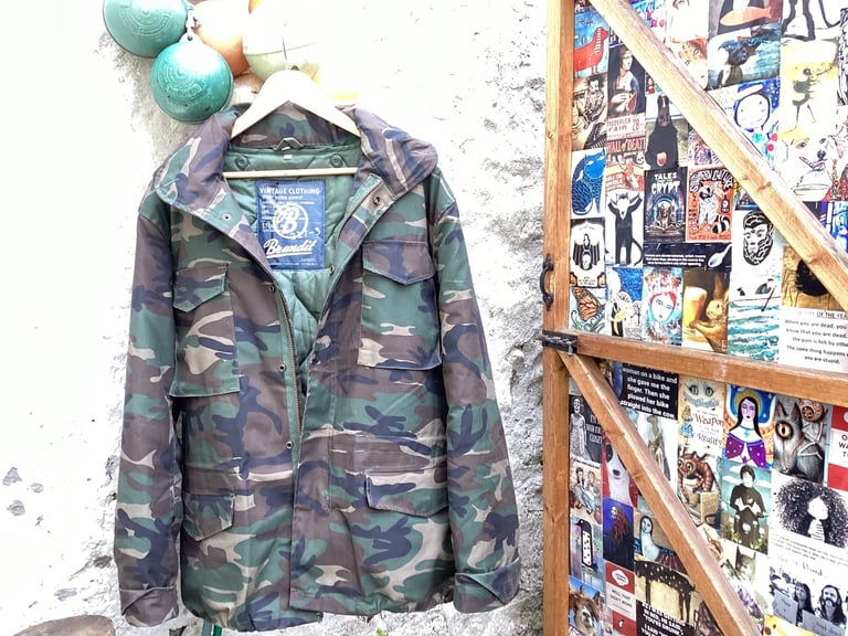 Camo winter  jacket size large  make Brandit 