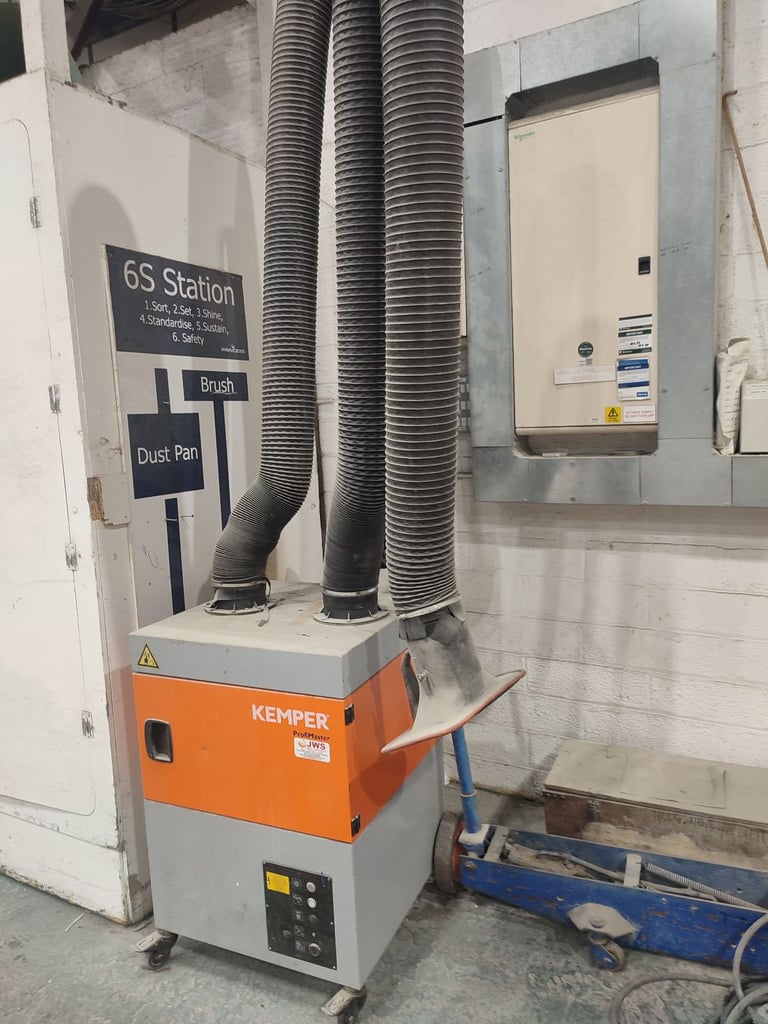 Welding fume extraction unit 