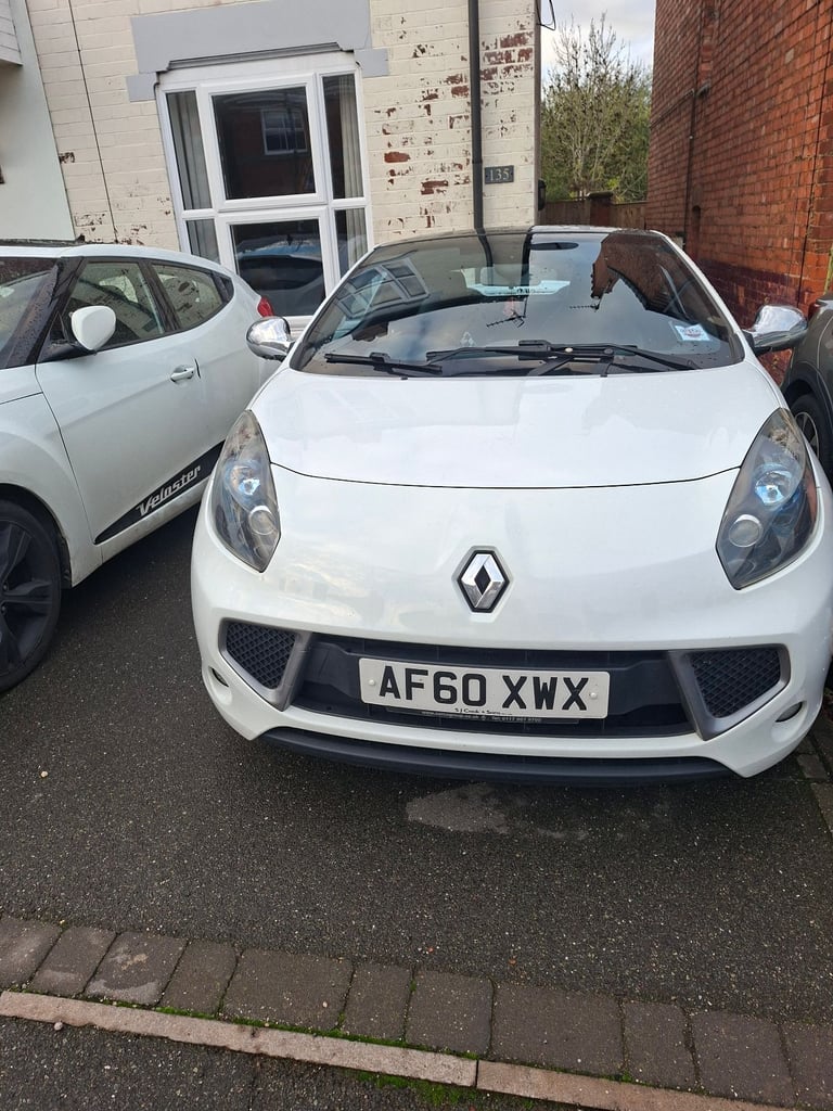Renault, WIND, Convertible, 2010, Manual, 1598 (cc), 2 doors