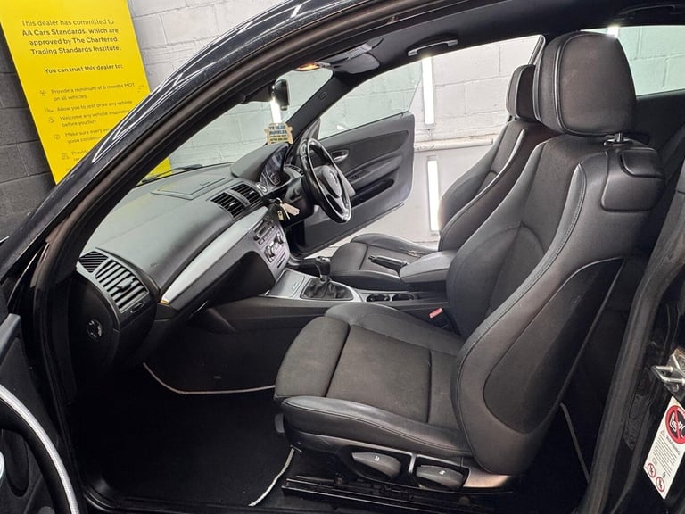BMW 1 SERIES 2.0 118i M Sport 3 door 2010