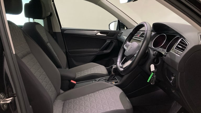2021 Volkswagen Tiguan 1.5 TSI 150 Life 5dr DSG Petrol Estate Estate Petrol Automatic