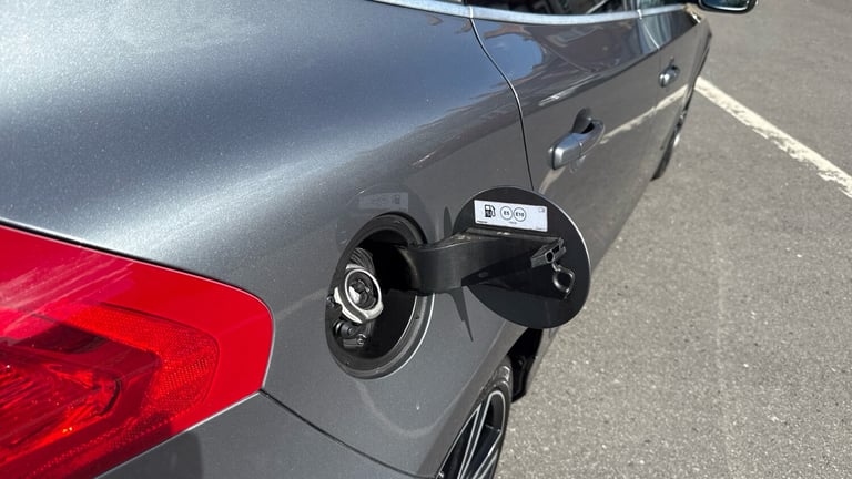 2019 Volvo V40 1.5 T3 R-Design Edition Hatchback 5dr Petrol Auto Euro 6 (s/s) (152 ps) Hatchback ...