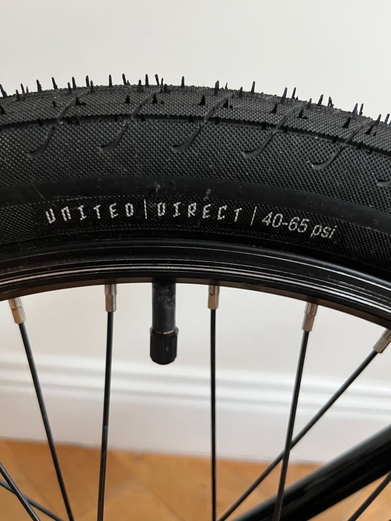 'As new' 20'' Complete BMX - United Recruit - Gloss Black 2021 