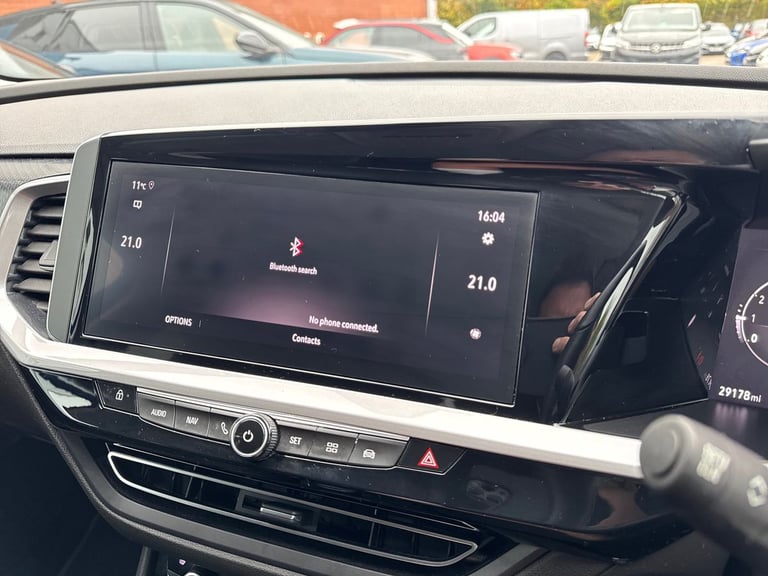 2023 Vauxhall Grandland Grandland 1.2 Turbo 130ps Ultimate Hatchback Petrol Manual