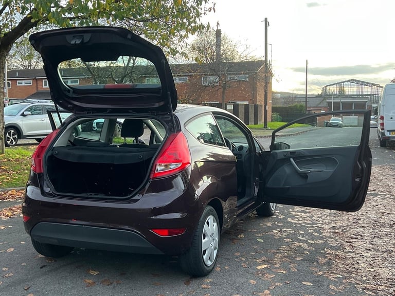 2010 Ford Fiesta 1.4 Edge 3dr Auto HATCHBACK Petrol Automatic