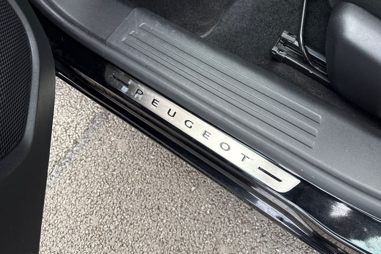 2021 Peugeot E-2008 50kWh GT Auto 5dr SUV Automatic