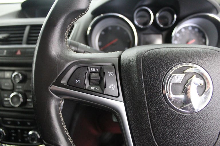 VAUXHALL MOKKA 1.6 CDTi Exclusiv 2WD Euro 6 (s/s) 5dr 2015