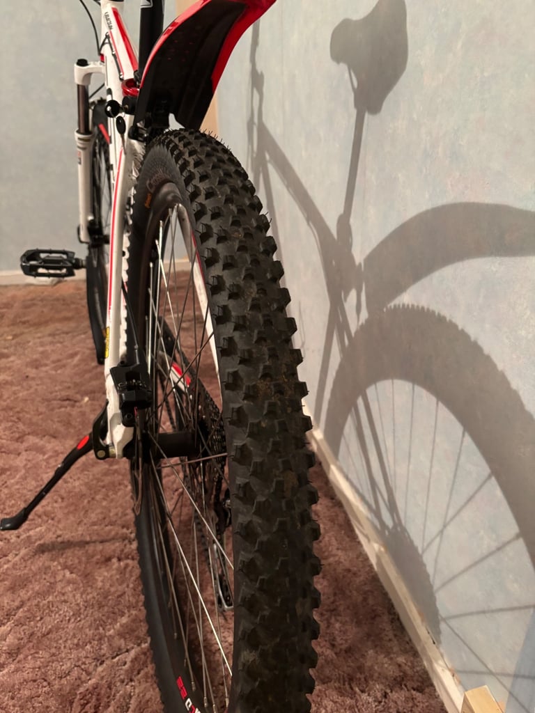 Gt Karakoram 29er 2013 (large frame) upgraded 