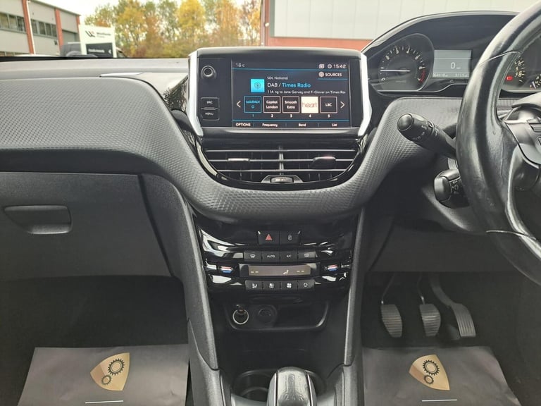 2018 Peugeot 208 1.2 PureTech Tech Edition Euro 6 (s/s) 5dr HATCHBACK Petrol Manual