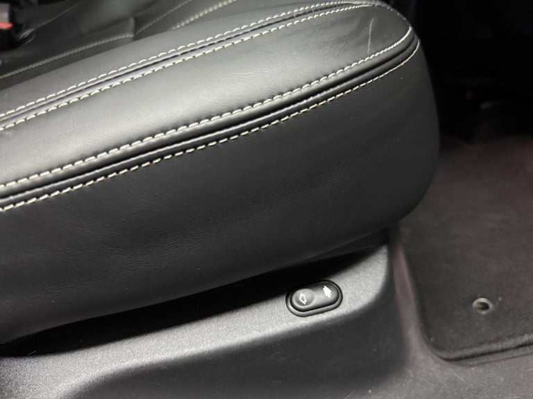 2018 Land Rover Range Rover Velar 2.0 D240 R-Dynamic HSE Auto 4WD Euro 6 (s/s) 5dr ESTATE Diesel ...