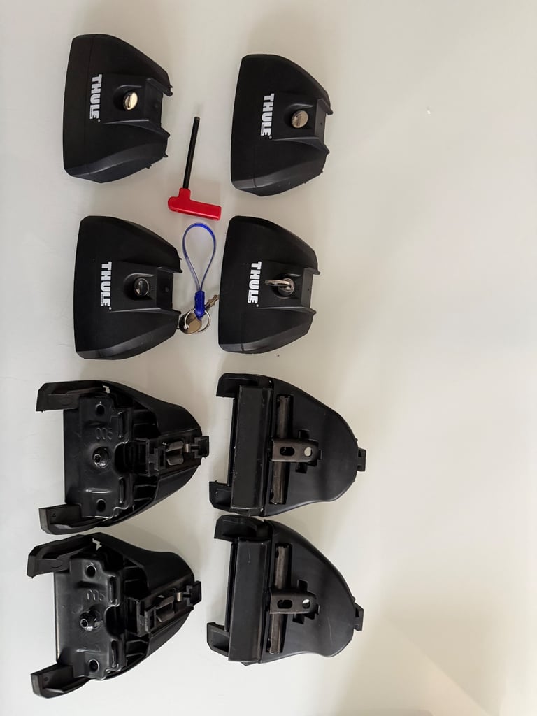 Thule Rapid system 753 and KIT 4023 for roof box