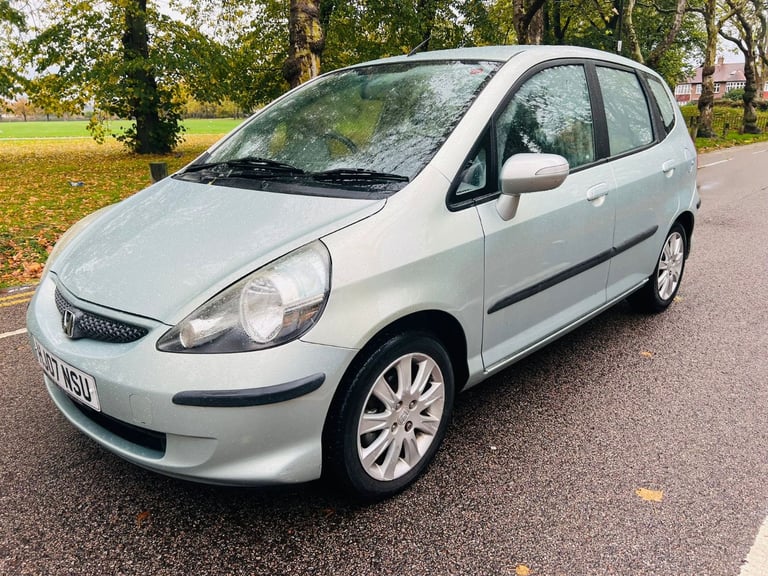 HONDA JAZZ YEAR 2007, FULLY AUTOMATIC 1.4, LOW MILEAGE, GOOD CONDITION, LADY OWNER