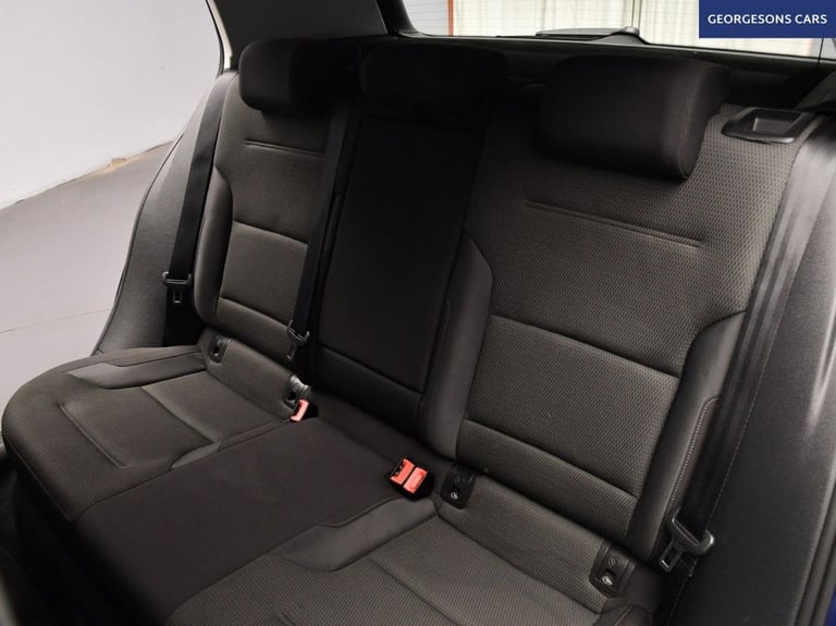 2019 Volkswagen Golf 35.8kWh e-Golf Hatchback 5dr Electric Auto (136 ps) Hatchback Automatic