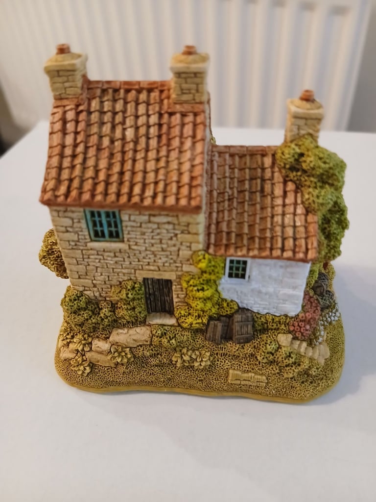 Lilliput lane Cottage 