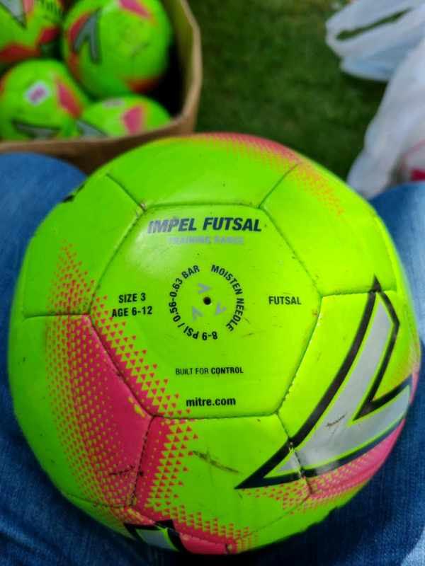 Footballs Size 3