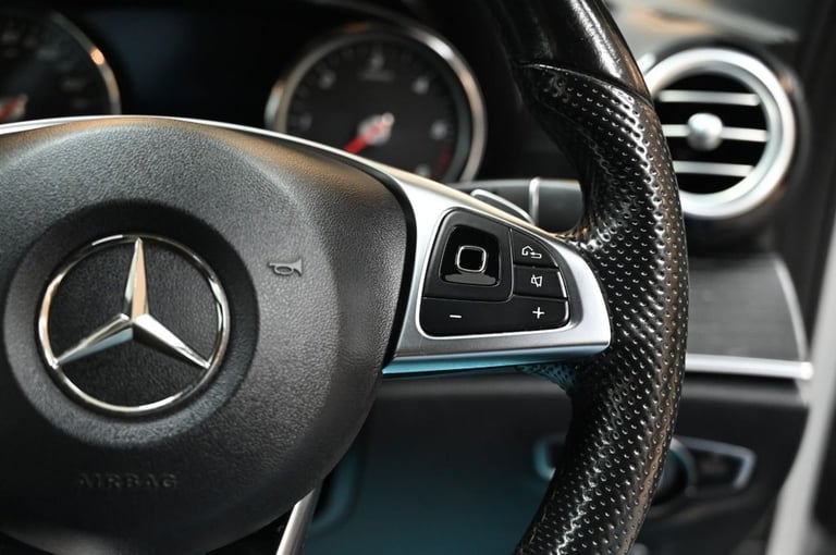 2017 Mercedes-Benz E Class E220d AMG Line 4dr 9G-Tronic SALOON DIESEL Automatic