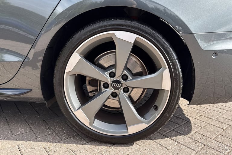 2024 Audi A4 Avant Avant Black Edition 40 TFSI  204 PS S tronic Estate PETROL Automatic