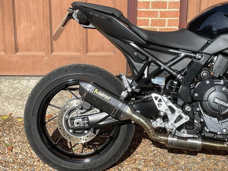 2023 SUZUKI GSX-8S