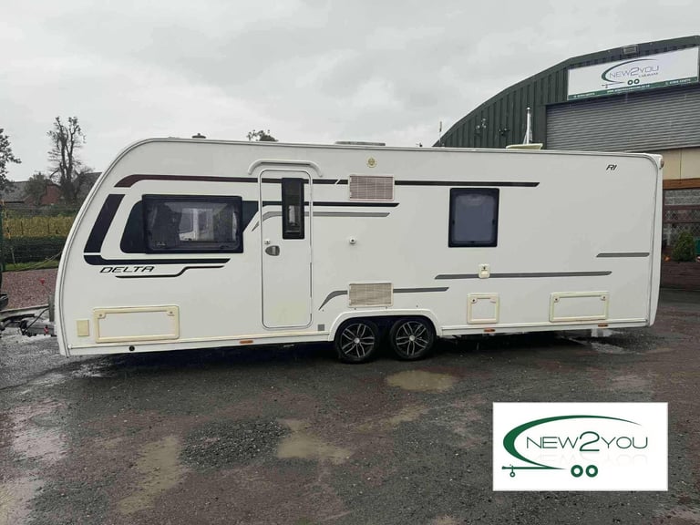 2016 Lunar Delta RI 4 Berth TRASNVERSE BED Caravan - STOCK NO E193