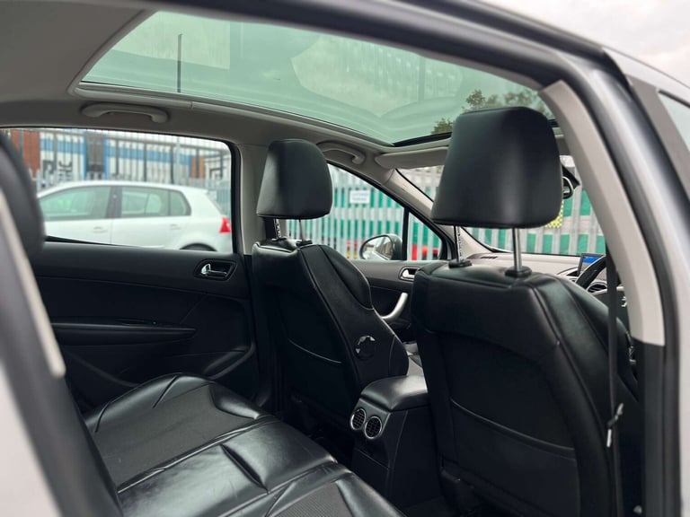 2013 Peugeot 308 1.6 308 Allure Navigation Version 5dr Hatchback Petrol Manual