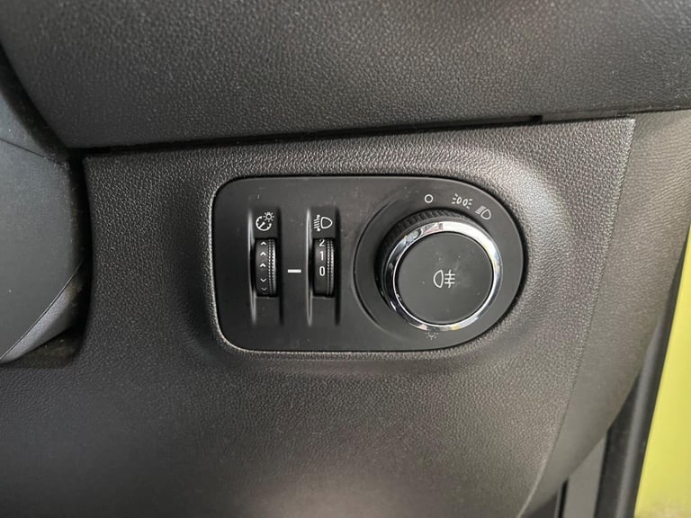 2013 Vauxhall ADAM 1.2 16v JAM Euro 5 3dr HATCHBACK Petrol Manual