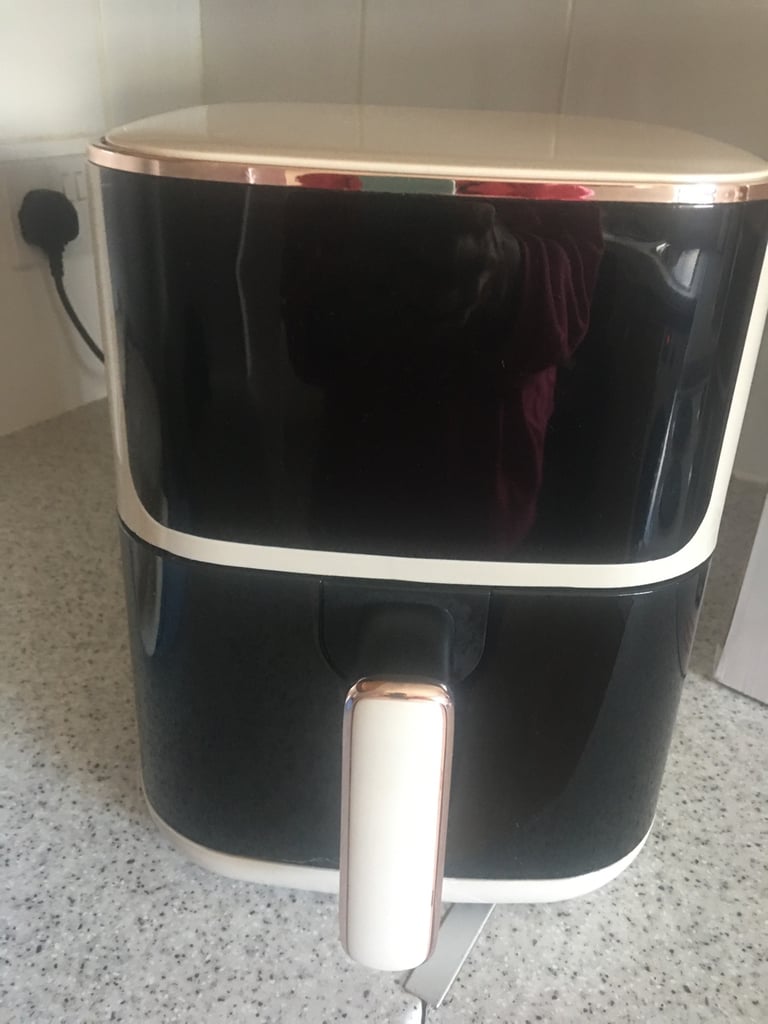 image for 5.5 Litre Digital Touch Control Creamy White Air Fryer