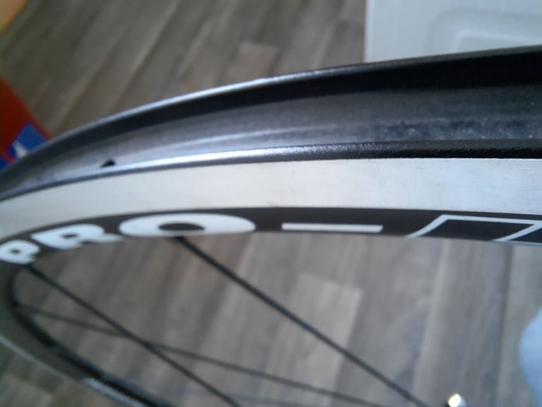 700c Road bike front wheel Pro Lite / DT Swiss. New for road bike