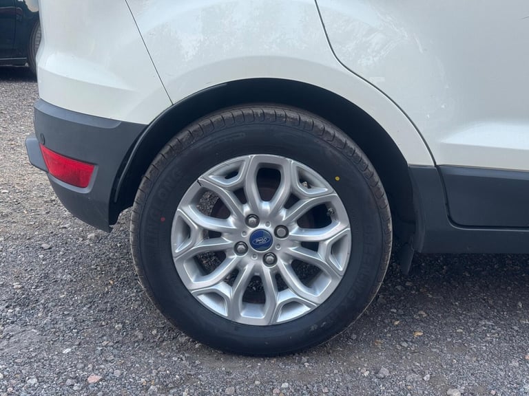 2015 Ford Ecosport 1.0T EcoBoost Zetec 2WD Euro 6 (s/s) 5dr HATCHBACK Petrol Manual