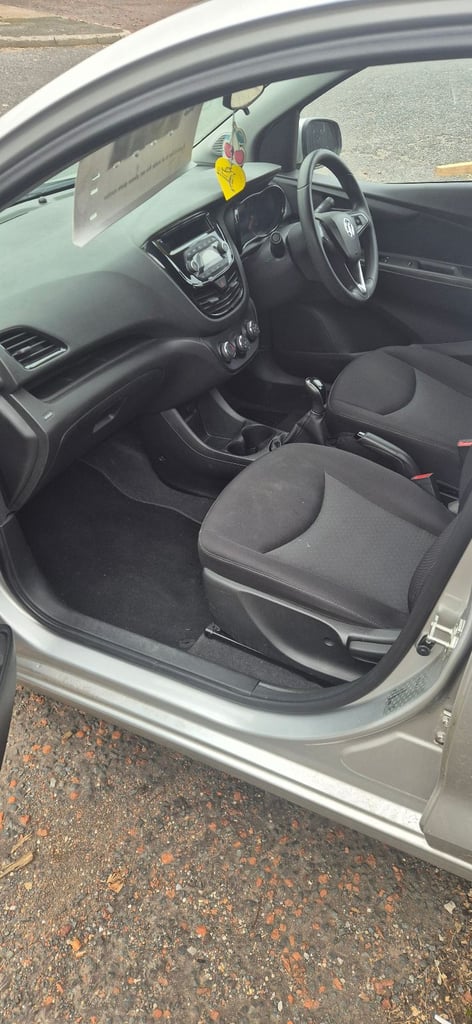 Vauxhall, VIVA, Hatchback, 2015, Manual, 999 (cc), 5 doors