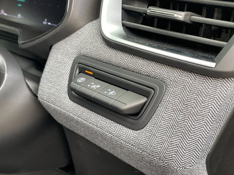 2025 Renault Clio 1.0 TCe 90 Techno 5dr Hatchback Petrol Manual