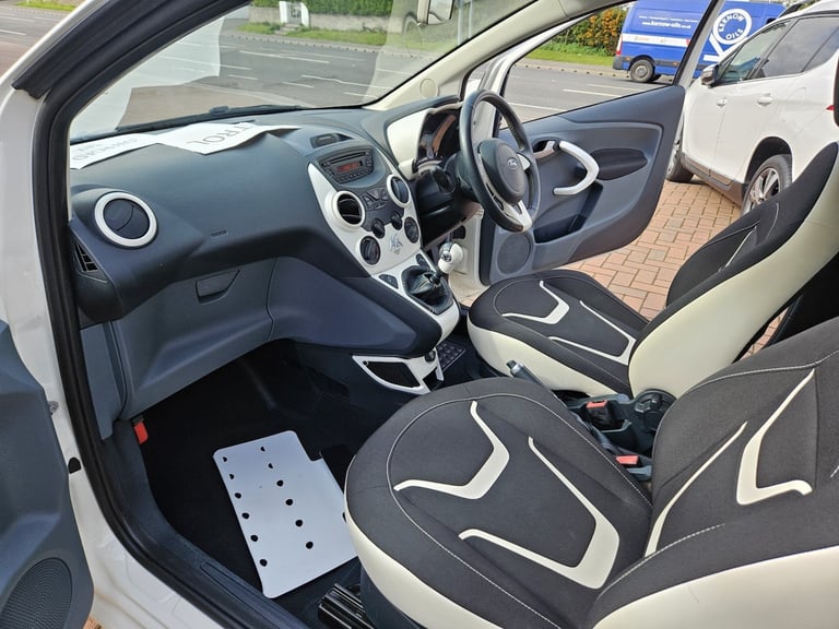 FORD KA 1.2 Zetec White Edition *** 26,000 Miles *** 2016