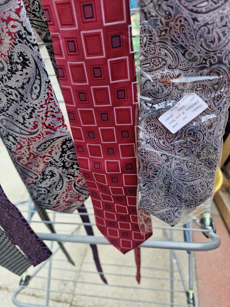 MENS TIES X 5