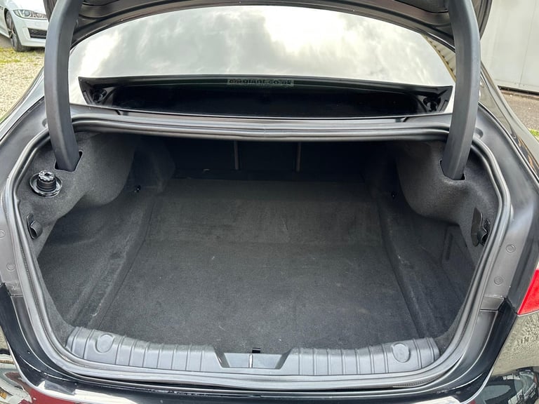 2015 Jaguar XF 2.0d Portfolio Auto Euro 6 (s/s) 4dr SALOON Diesel Automatic