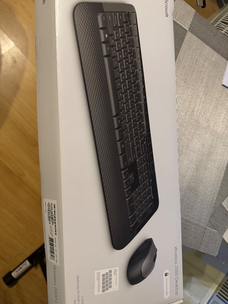 image for Microsoft Wireless Desktop 2000 Keyboard and Mouse Set, UK Layout - Black, 1 Count