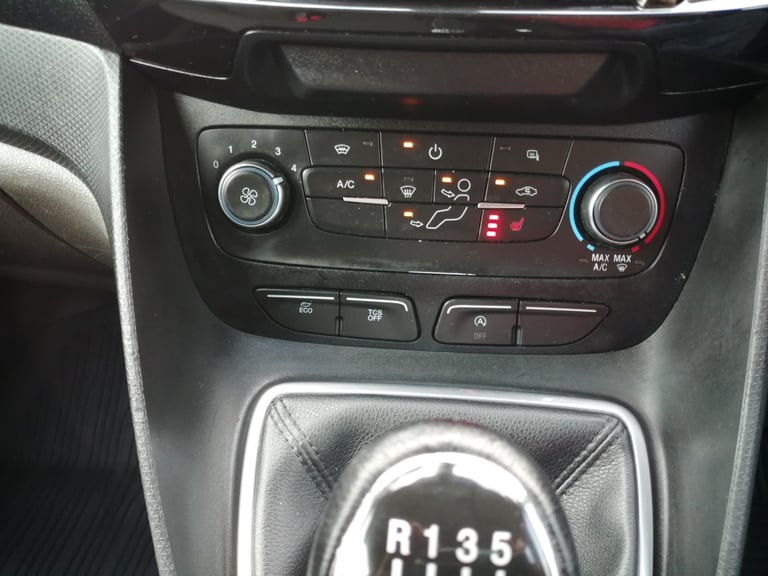 2019 Ford Transit Connect 1.5 EcoBlue 120ps Limited Van Diesel