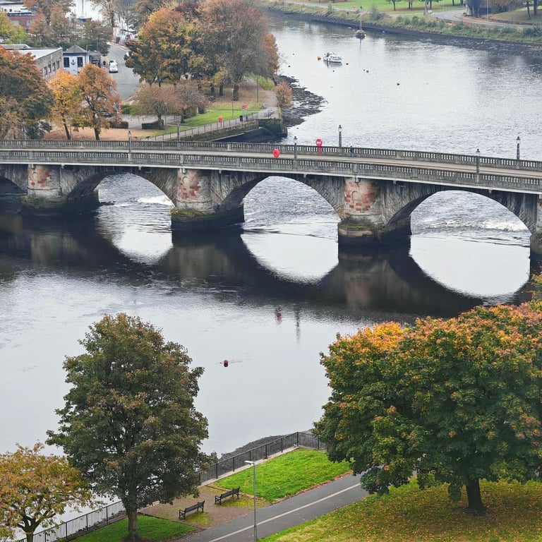 * Available to Rent - DUMBARTON - 2-BED FLAT - UNFURNISHED *