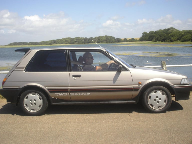 LOOKING TO BUY ANY OLD TOYOTA COROLLA GT / GTI / CELICA / SUPRA / 1970's+