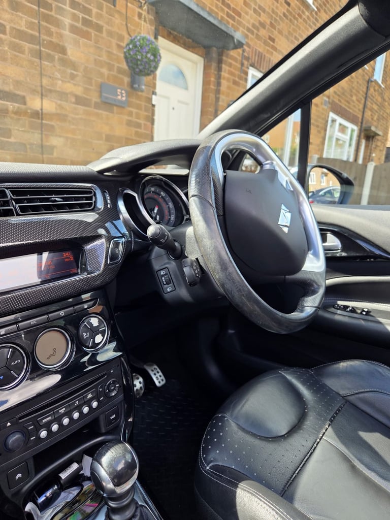 Citroen ds3 1.6t cabrio *low mileage*