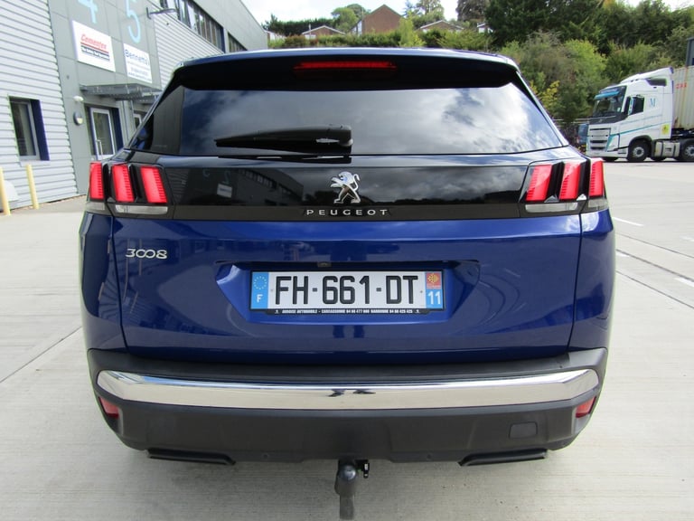 2019 Peugeot 3008 1.5 BLUE HDi ALLURE EAT AUTO EURO 6 (s/s) LEFT HAND DRIVE Estate Diesel Automatic