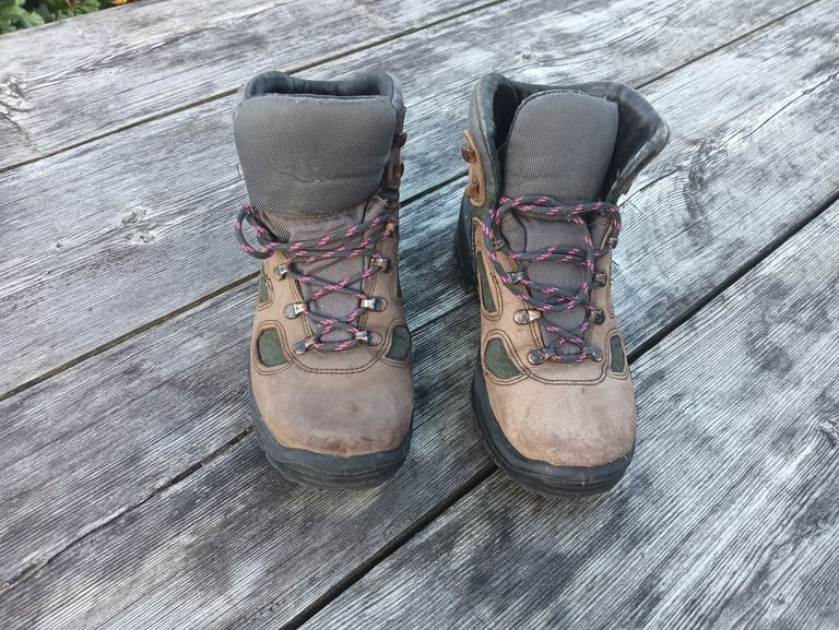 Children's hiking boots 