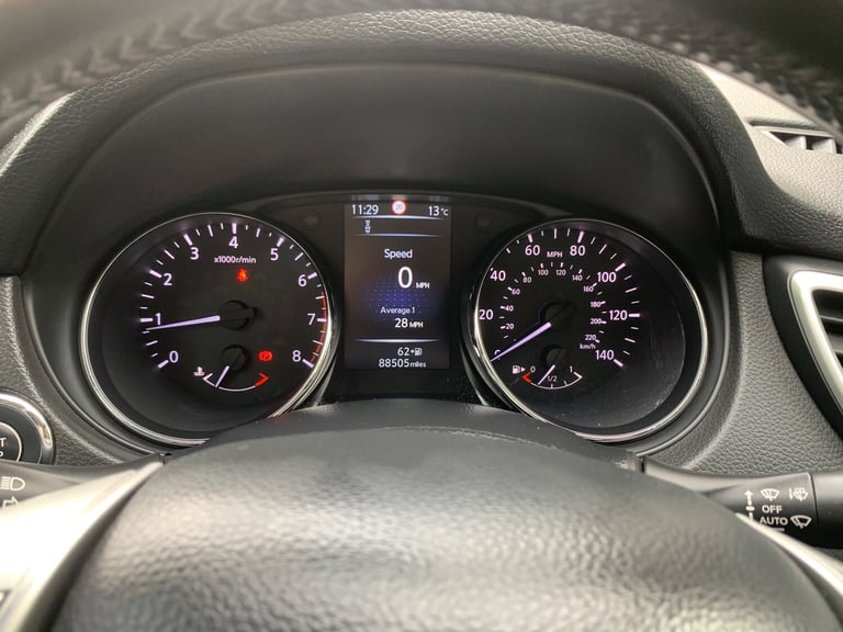 2016 Nissan Qashqai 1.2 DIG-T N-Connecta SUV 5dr Petrol Manual 2WD Euro 6 (s/s)