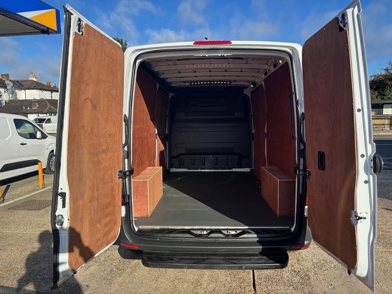 2022 Mercedes-Benz Sprinter 2.0 215 CDI Pure FWD L2 H1 150 bhp  ** Sameday Driveaway ** PANEL VAN...