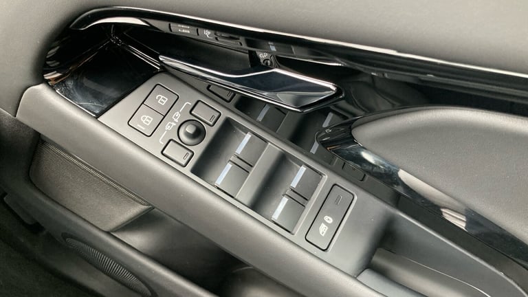 2024 Land Rover Range Rover Evoque 2.0 D200 Autobiography 5dr Auto Diesel Hatchback Hatchback Die...
