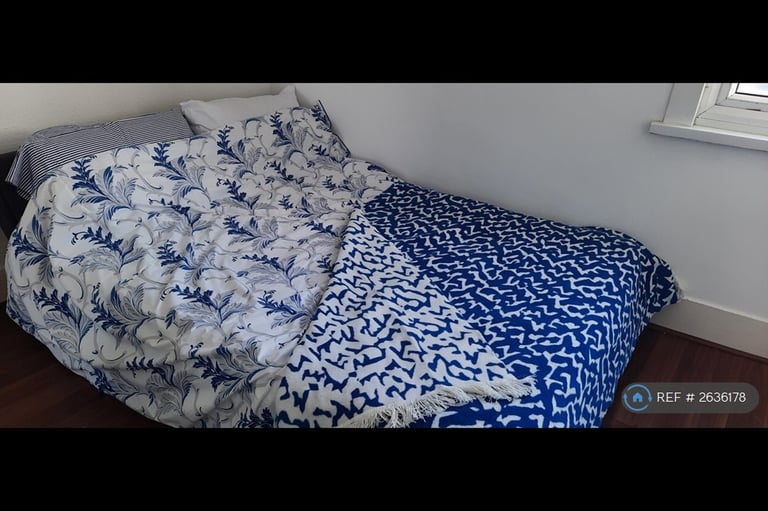 1 bedroom flat in Leytonstone, London, E11 (1 bed) (#2636178)