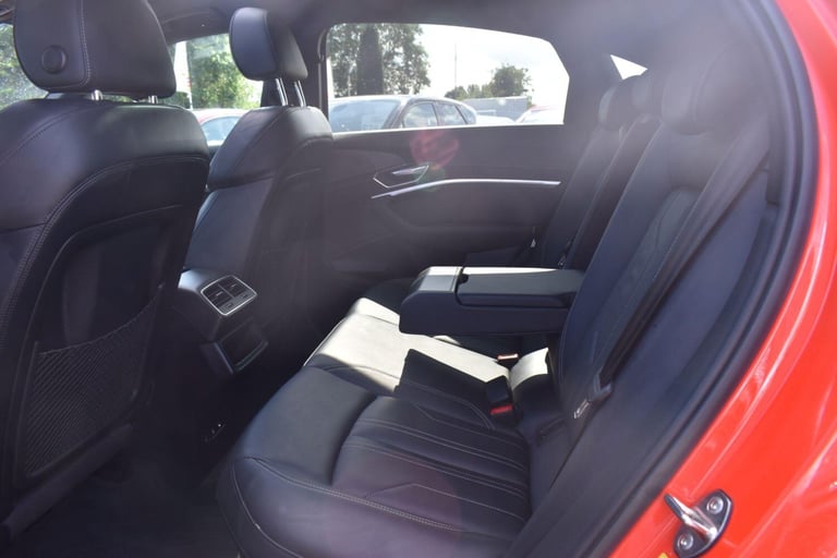 2021 Audi e-tron 55 Launch Edition Sportback Auto quattro 5dr 95kWh ESTATE Electric Automatic