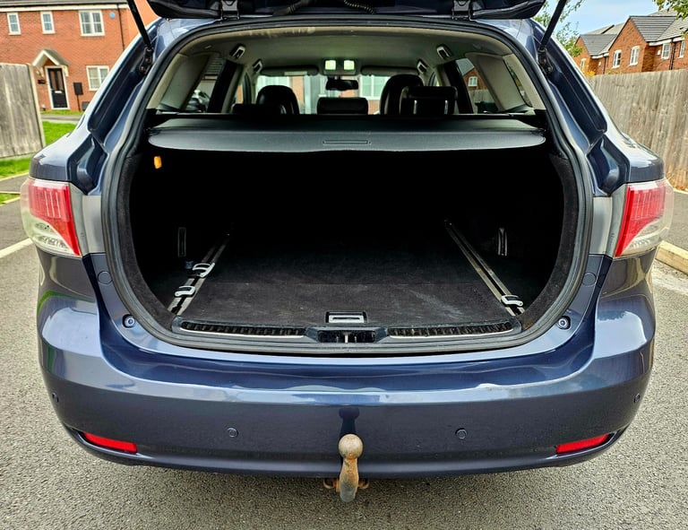 Toyota Avensis Facelift Estate, AUTOMATIC, ULEZ Compliant!