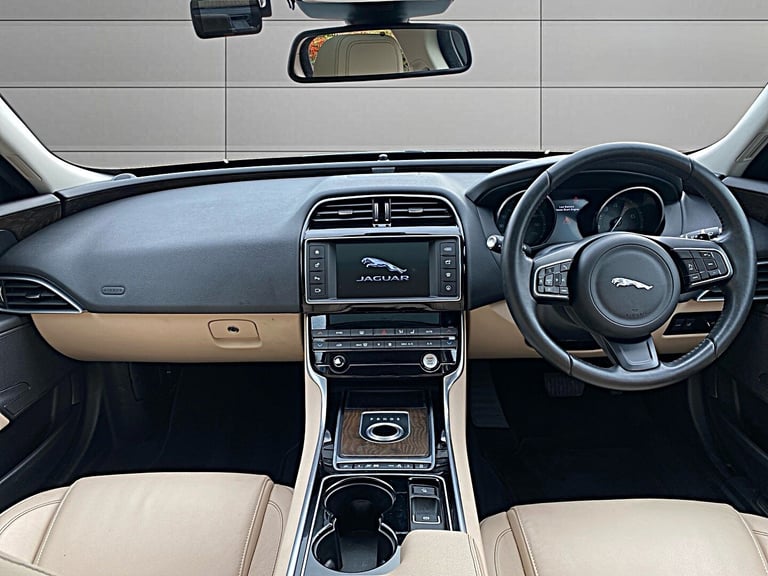 2015 Jaguar XE 2.0 Prestige 4dr Auto SALOON Petrol Automatic