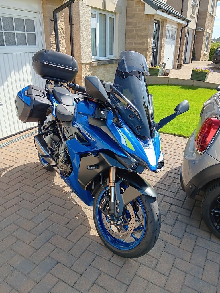 SUZUKI GSX-S 1000GT PLUS