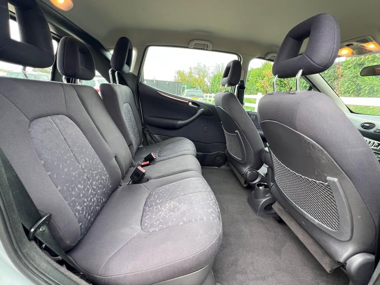 Mercedes-Benz A-Class 1.4 A140 Elegance LWB Hatchback 5dr Petrol Manual - Image 22