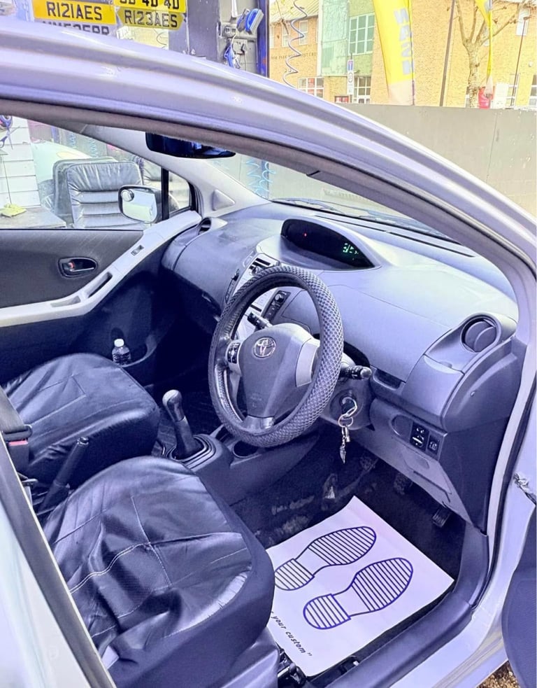 Toyota YARIS Hatchback 2006, Manual, 5 doors